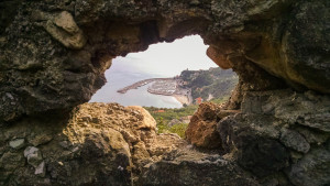 Vista su capo S.Donato e porto di Finale Ligure da loc. La Selva